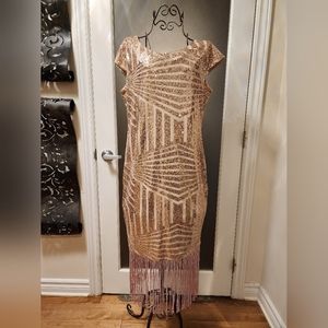 Brand new, never worn gold sequin Flapper-style cocktail dress XL